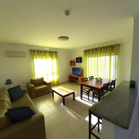 Сasa de vacaciones Areias Da Rocha House